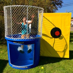 0D473BDC BFC2 4C46 A8D5 EBED06353F3B 1668820413 Dunk tank rental